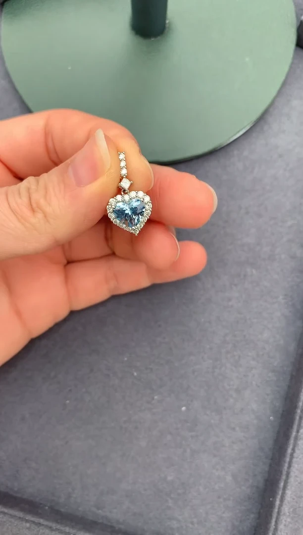 【闪购商品】海蓝宝石颈饰18K金镶嵌1.3ct海蓝宝吊坠