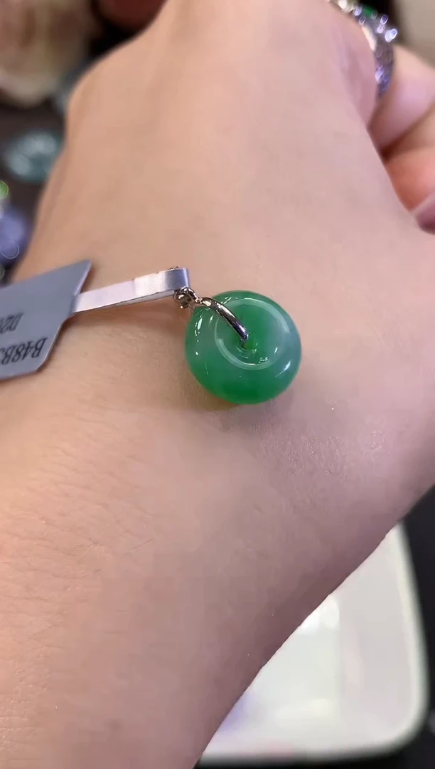 吊坠(不含链)未镶嵌翡翠B63