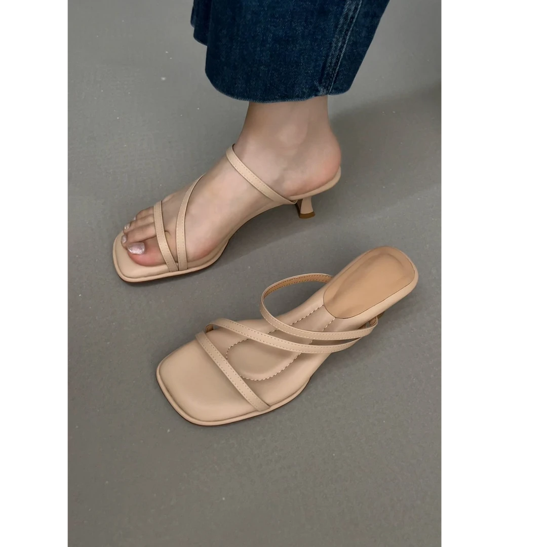 5CM羊皮百搭高跟夏季纯色中跟小众轻便时尚方头凉鞋一字拖