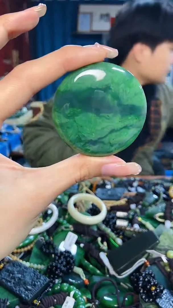 未镶嵌和田玉挂件1