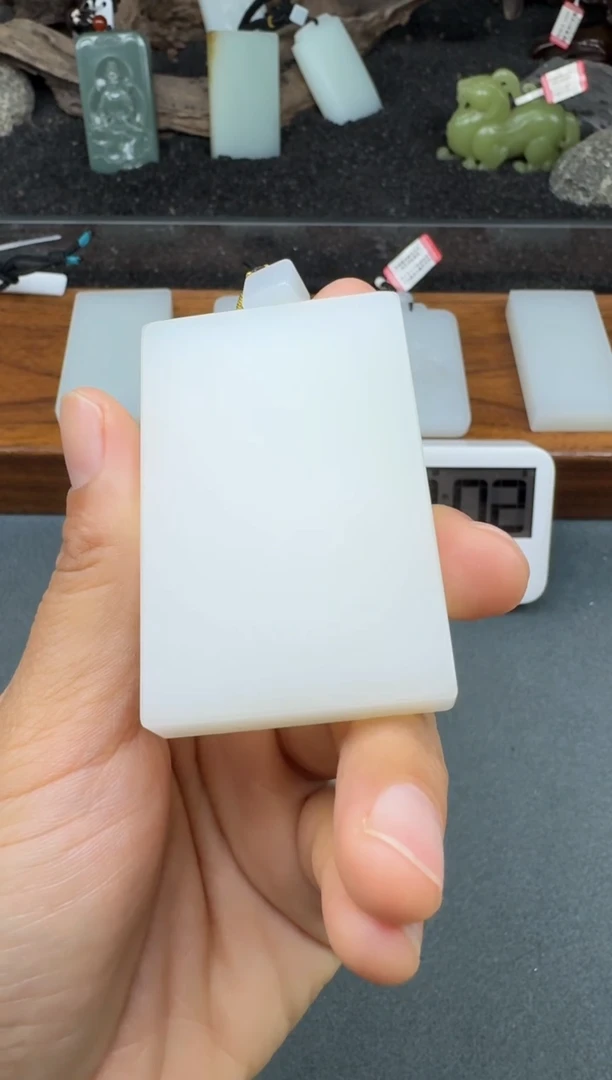 颈饰未镶嵌和田玉2