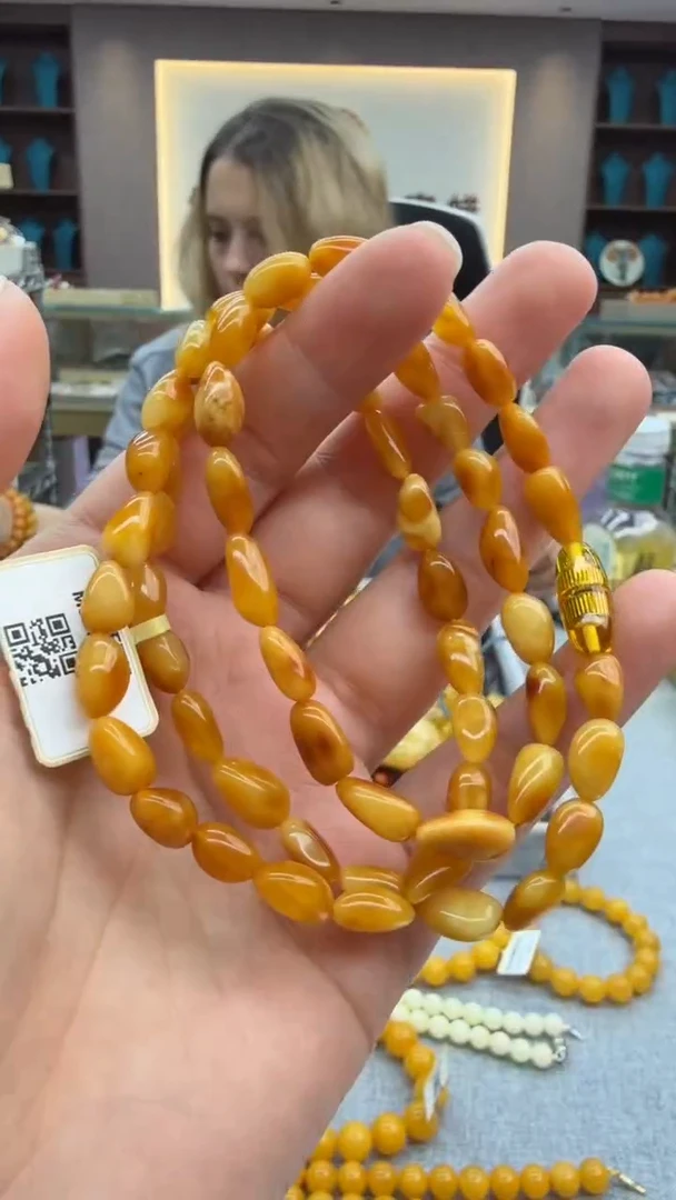 琥珀颈饰未镶嵌73秒拍号 假一罚三