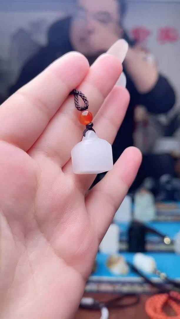 【闪购商品】石英质玉颈饰未镶嵌1