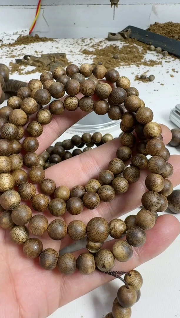 【闪购商品】沉香手串乌身0.8规格多圈22克