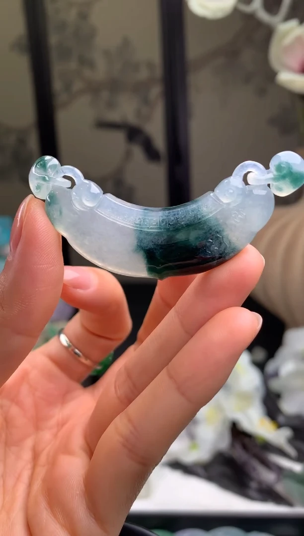 未镶嵌定制翡翠0953804274（46*17*6）