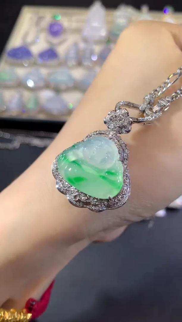 吊坠(不含链)18K金镶嵌翡翠79-佛公（不含链和扣