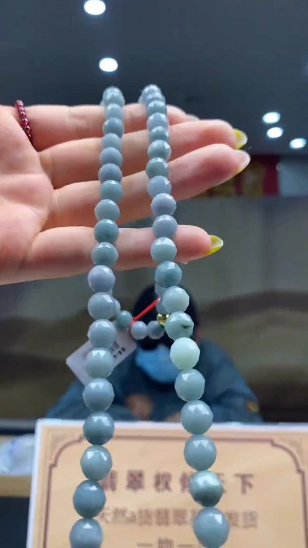 翡翠未镶嵌颈饰********9