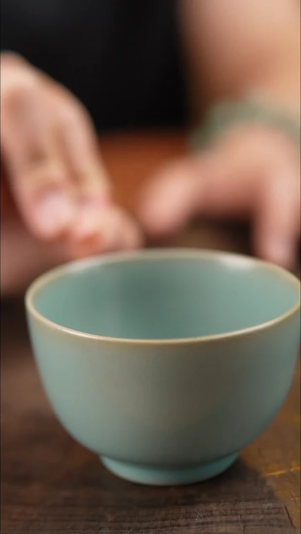 汝瓷  鸡心杯