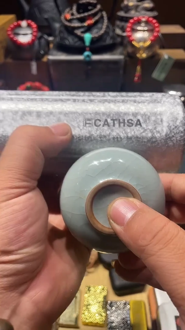 瓷片闪购商品 如图所示