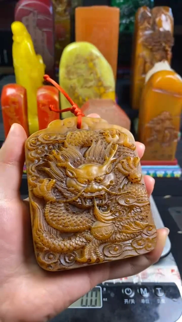 寿山石印石田黄龙牌