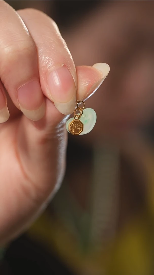 吊坠(不含链)18K金镶嵌翡翠18k金翡翠吊坠