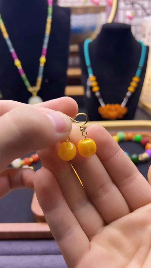 【闪购商品】蜜蜡耳饰14K金镶嵌E01``````