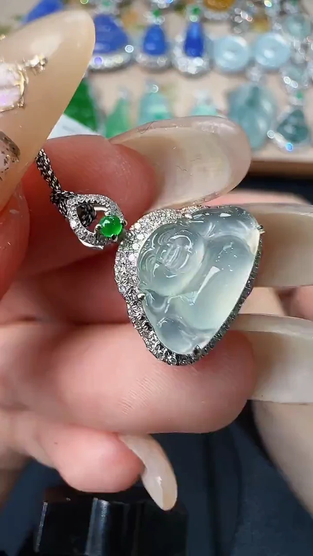 翡翠18K金镶嵌吊坠(不含链)26