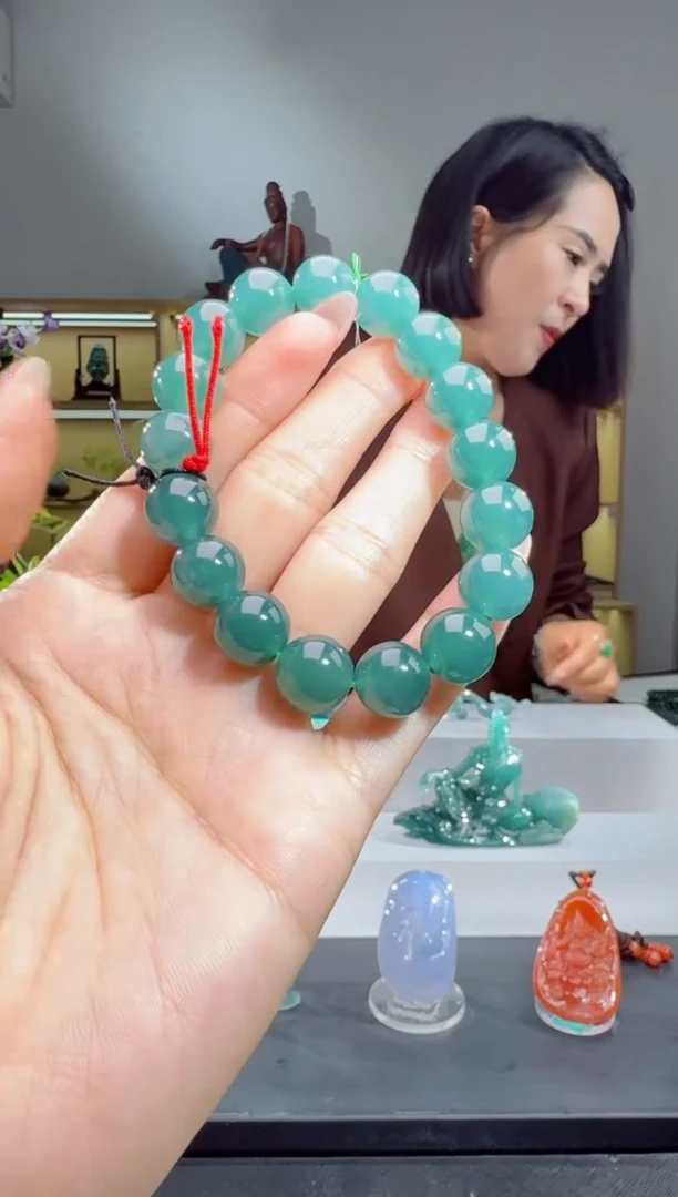 未镶嵌手串翡翠手串（多样性发其一）