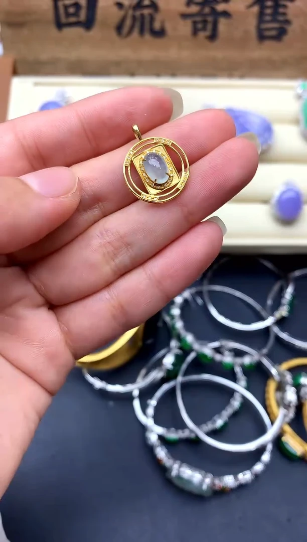 【闪购商品】翡翠颈饰18K金镶嵌41-中国好珍宝