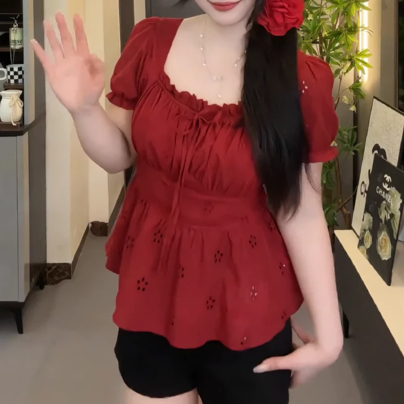 大码胖mm法式气质温柔风方领正肩短袖衬衫女夏季遮肉显瘦镂空上衣