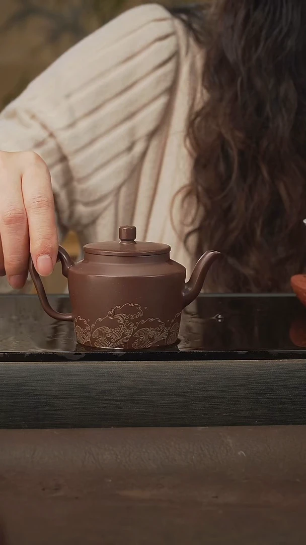 茶壶紫砂25折肩宫灯，紫泥，150cc