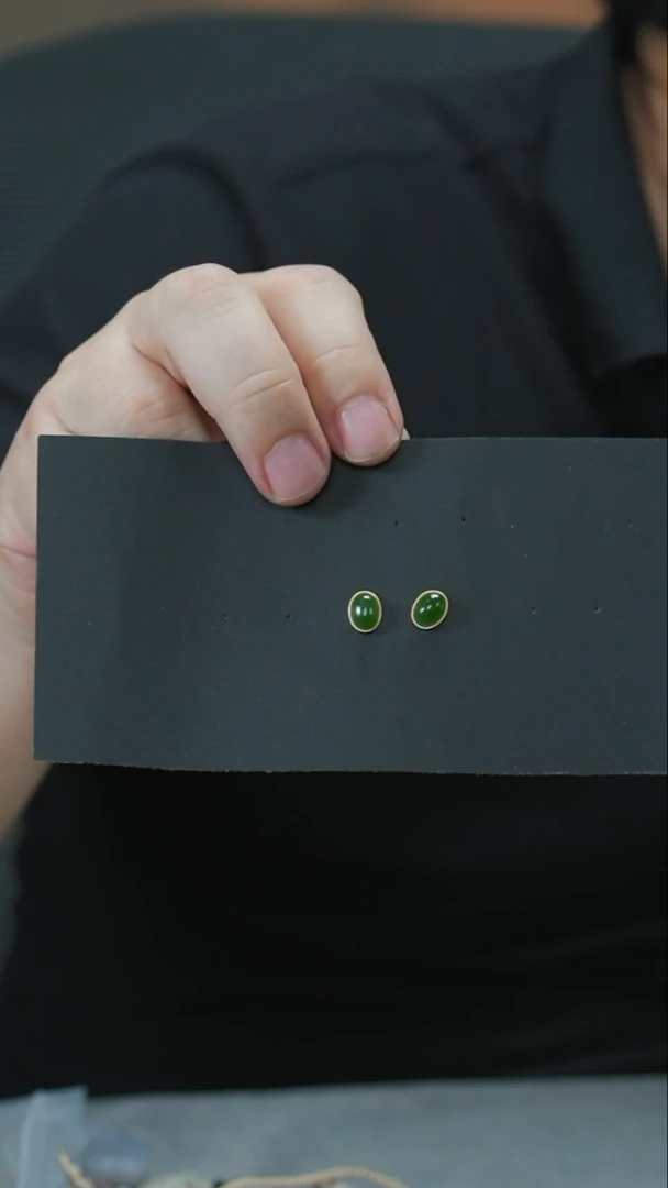 和田玉未镶嵌颈饰碧玉耳钉蛋面