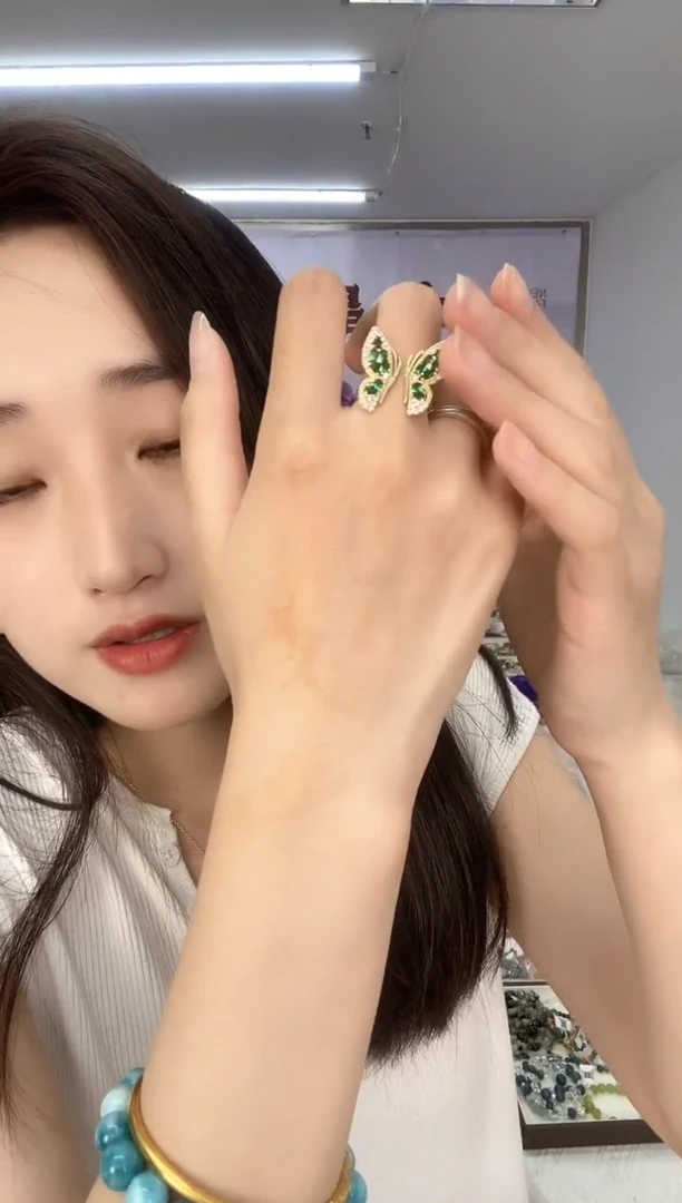 铁合金锆石合金天然珠宝多样性发其一