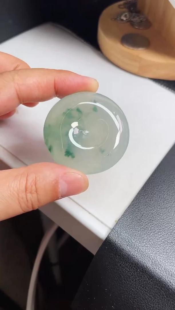 颈饰未镶嵌翡翠平安扣 尺寸 43.9   11.6mm