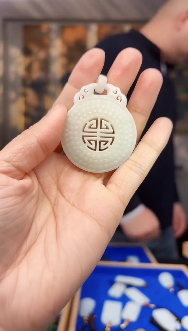 【闪购商品】和田玉挂件未镶嵌拍一发一