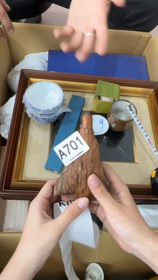 其他木****N701...中古产品谨慎参拍