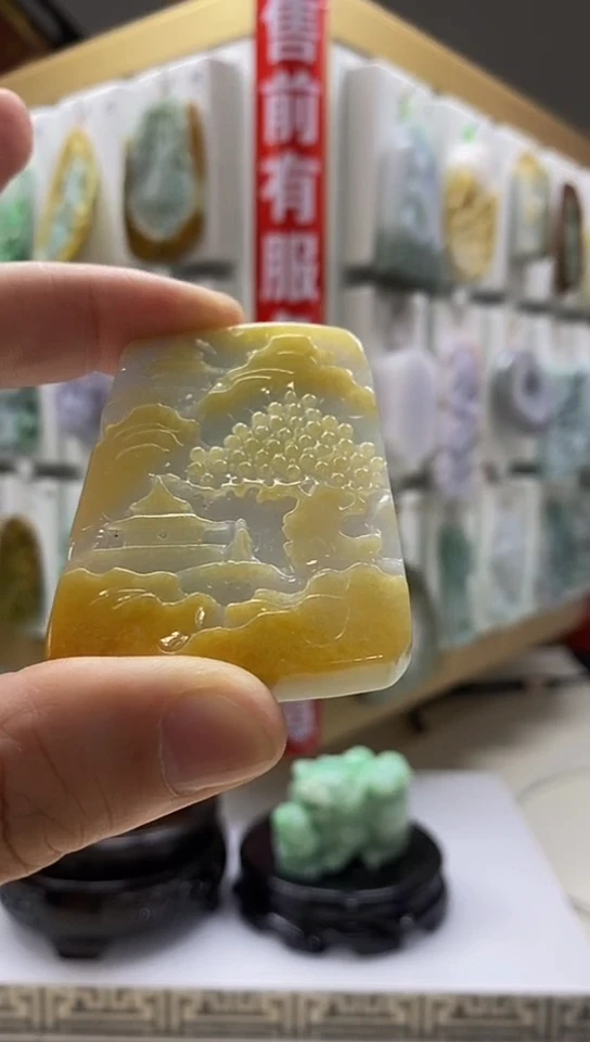 翡翠未镶嵌颈饰翡翠A货2025/4/19