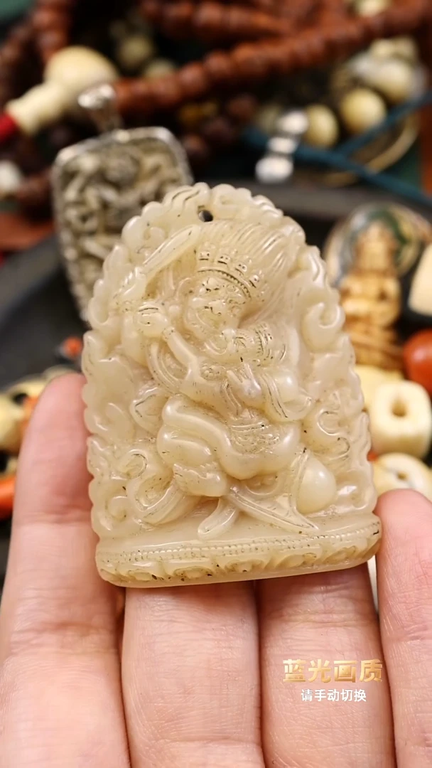 玉化老TT佛牌吊坠