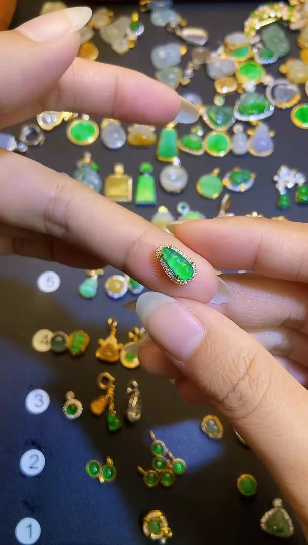 吊坠(不含链)银S925镶嵌翡翠1