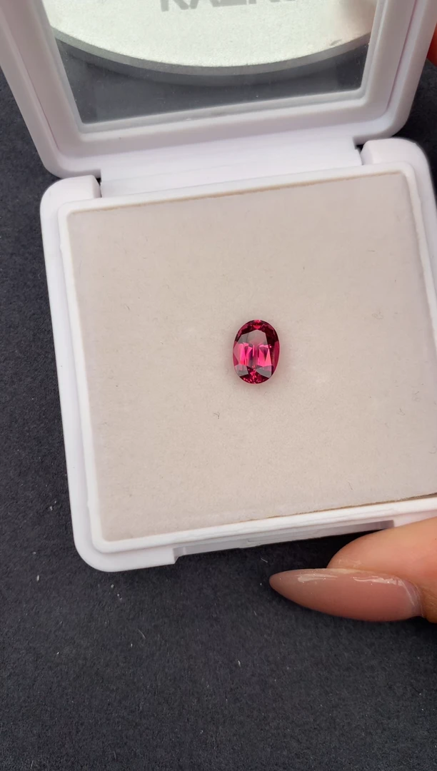 未镶嵌珠宝半成品碧玺1.4ct红碧玺 定制  FE