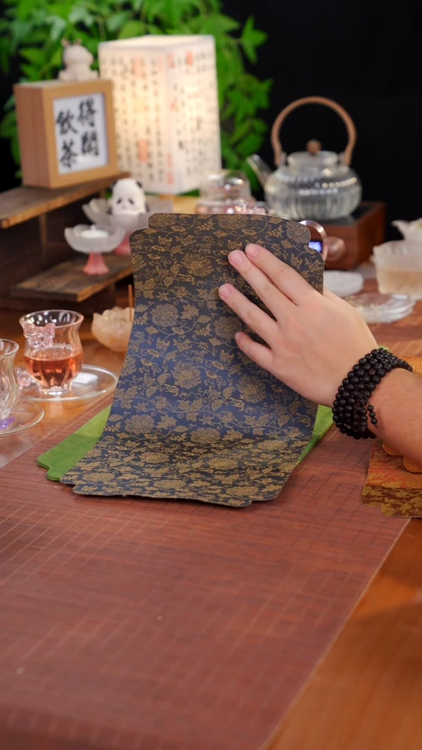 新款缠枝莲蓝色茶席41.8*20.8