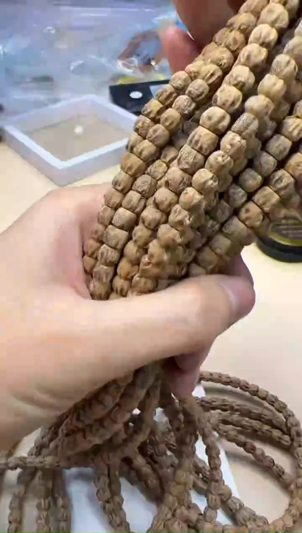 【闪购商品】柏香籽/百香籽吊坠020701 百香热振深坑脖挂