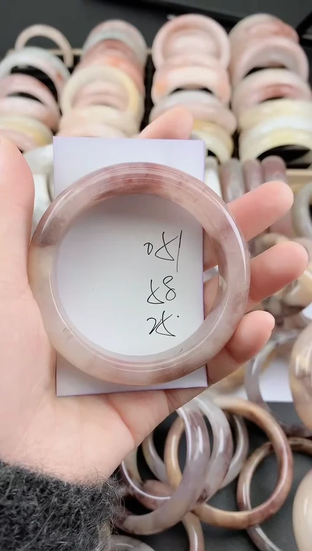 未镶嵌手镯石英质玉（金丝玉）051