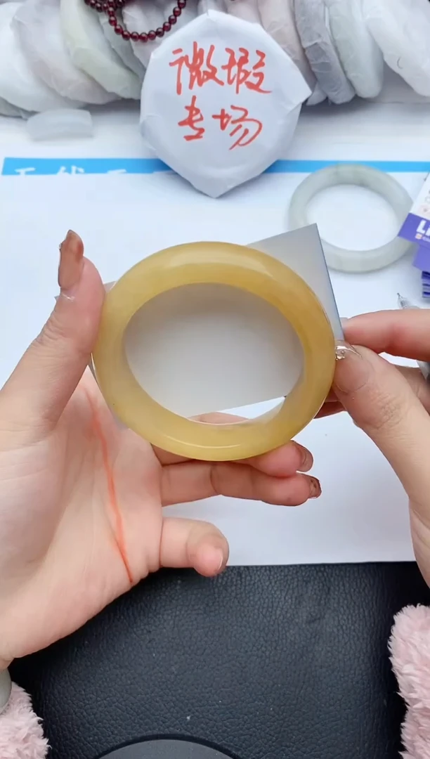 【闪购商品】石英质玉手镯未镶嵌233+56/57