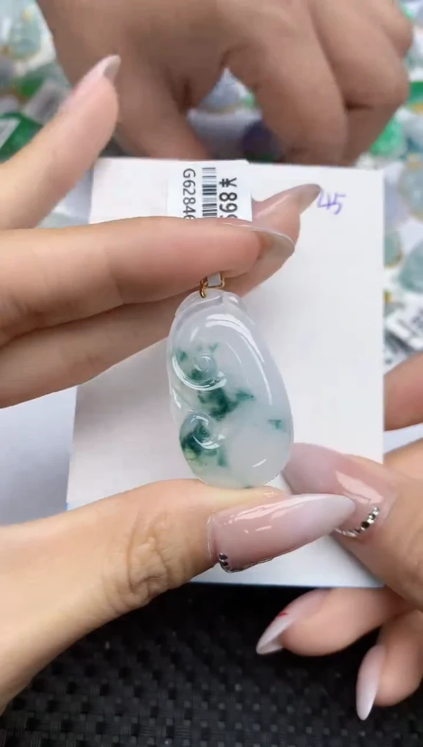 【闪购商品】翡翠颈饰18K金镶嵌天然翡翠A货