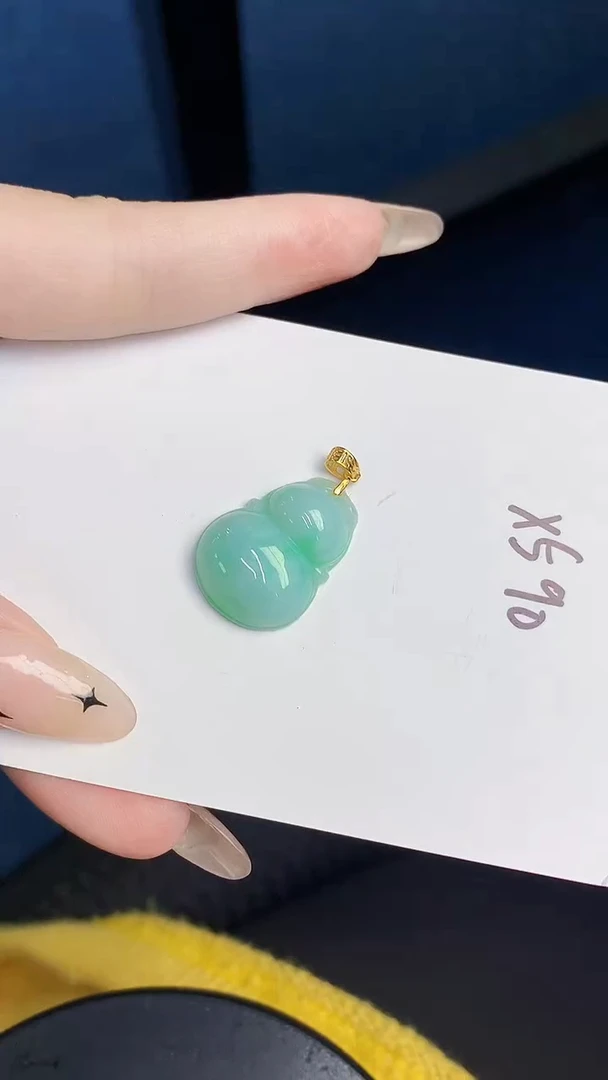 颈饰未镶嵌翡翠缅甸天然翡翠A货