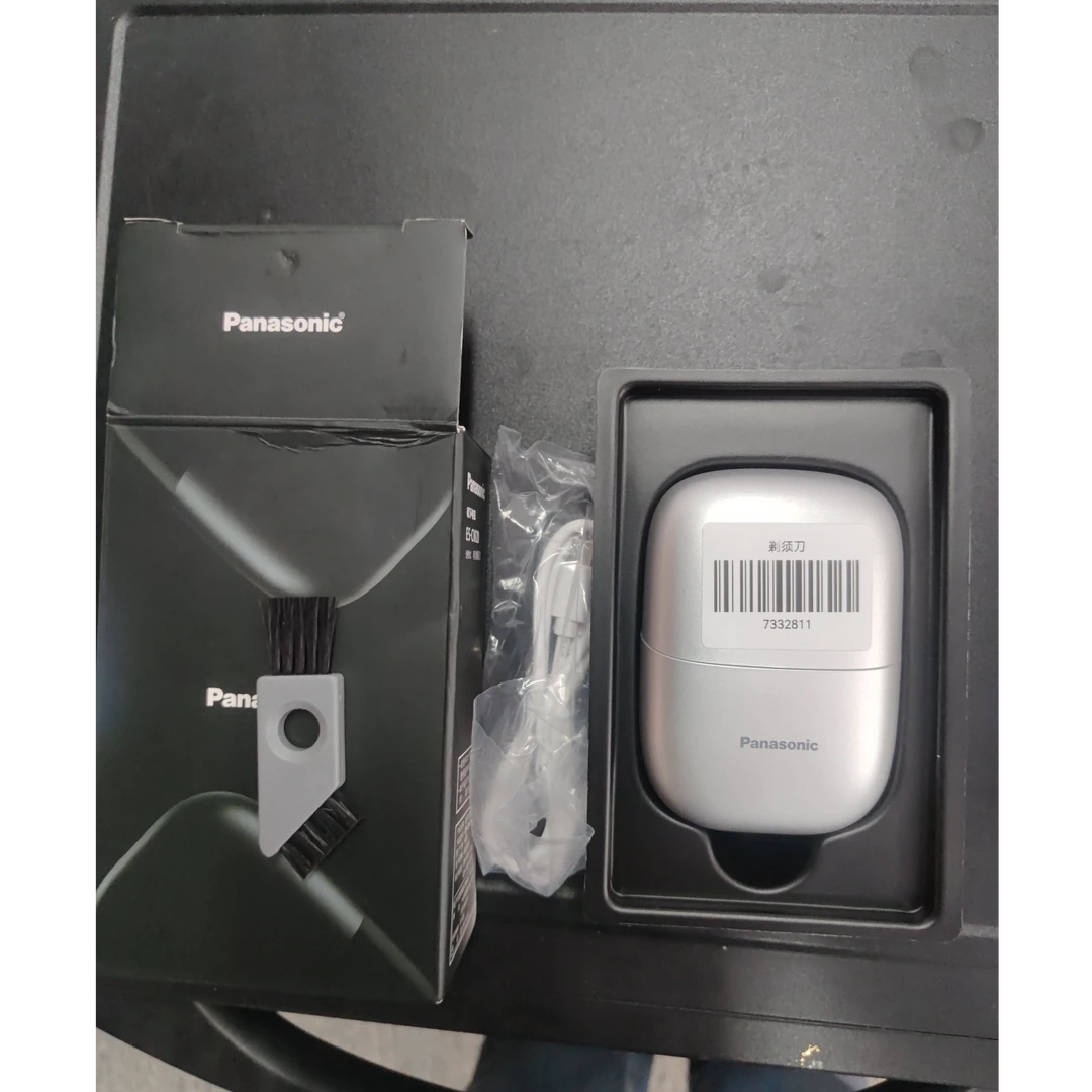 9新 Panasonic/松下 【二手】中央仓剃须刀轻微划痕功能完好