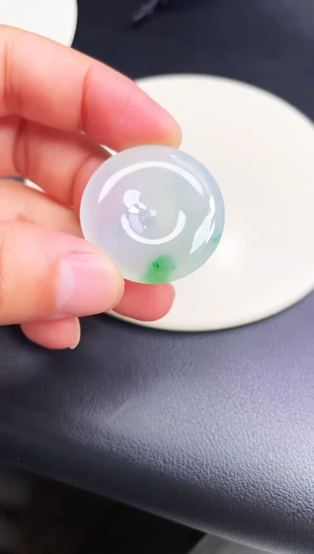 颈饰未镶嵌翡翠【49】31.8  6.4mm