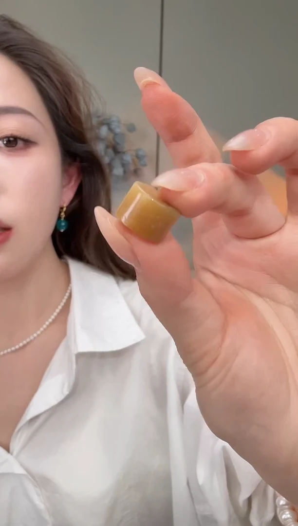 颈饰未镶嵌和田玉25