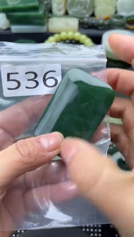 未镶嵌和田玉珠宝半成品牌子