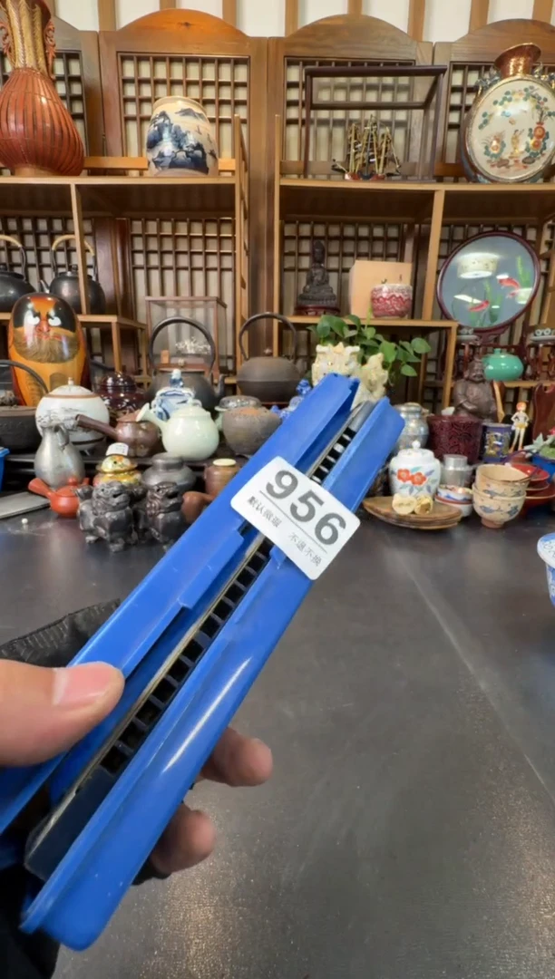 摆件  注意：回流商品，默认有瑕，不退不换。