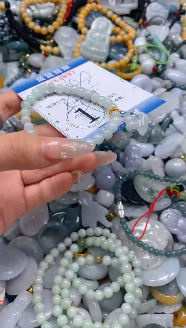 翡翠未镶嵌颈饰闪购0262897多样性发其一