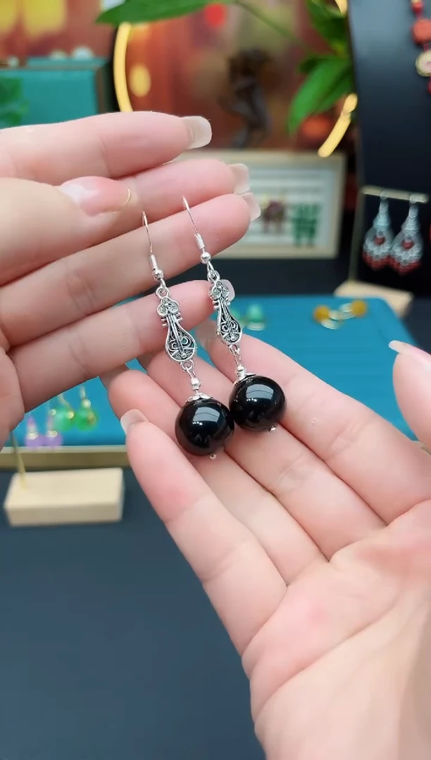 黑曜岩银S925镶嵌耳饰314000