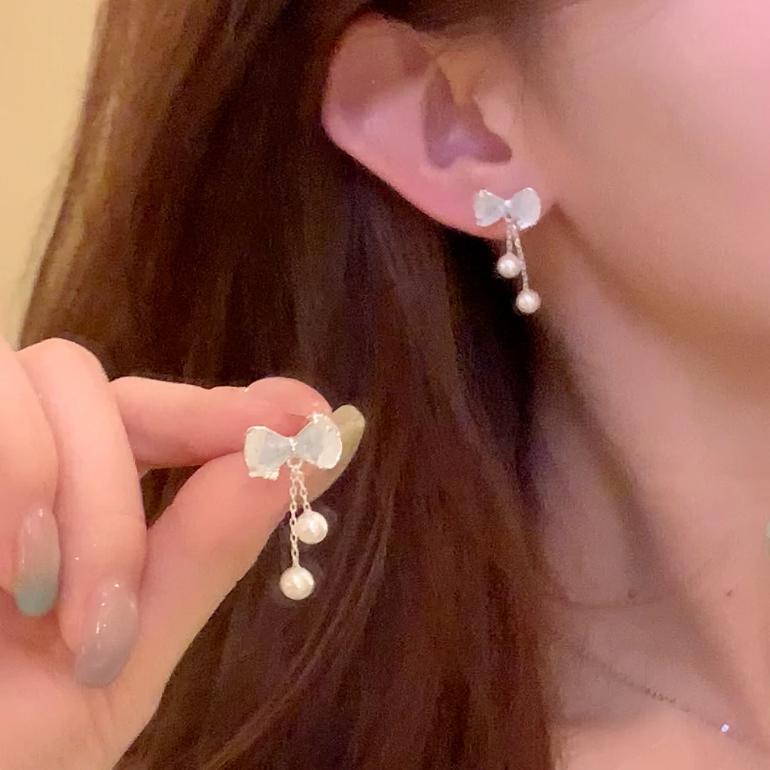 铜合金锆石耳饰 夏日碎冰蓝蝴蝶结珠珠耳环女轻奢高级感耳针耳饰