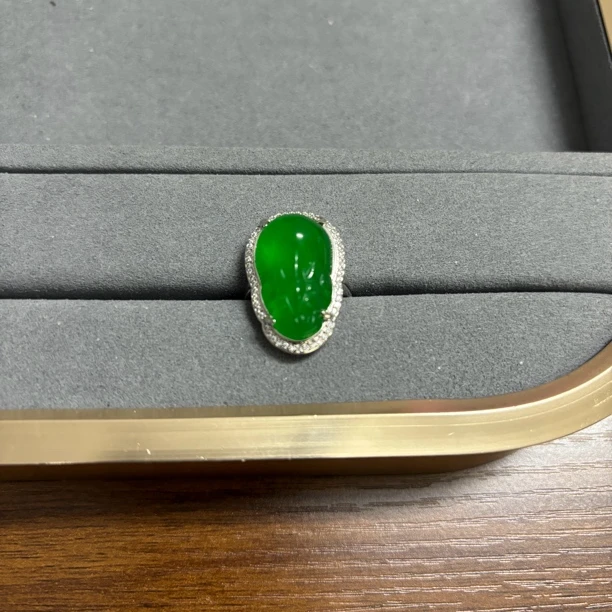 工厂直销 翡翠满绿大貔貅戒指925银活口可调节指环