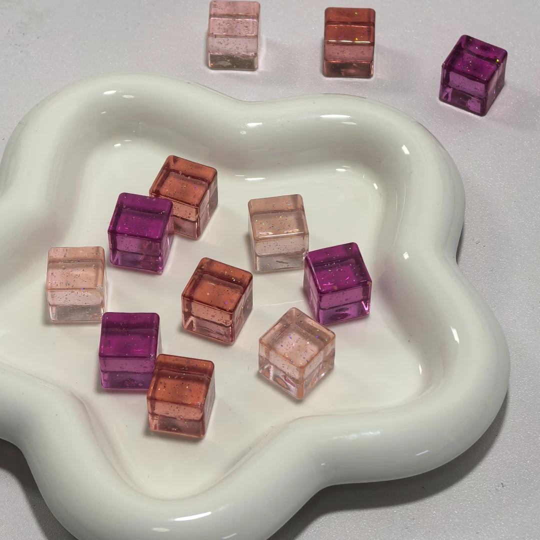 【桃夭灼灼】许愿+三连+转盘  一包十颗  爆闪平面星空夜光diy冰块