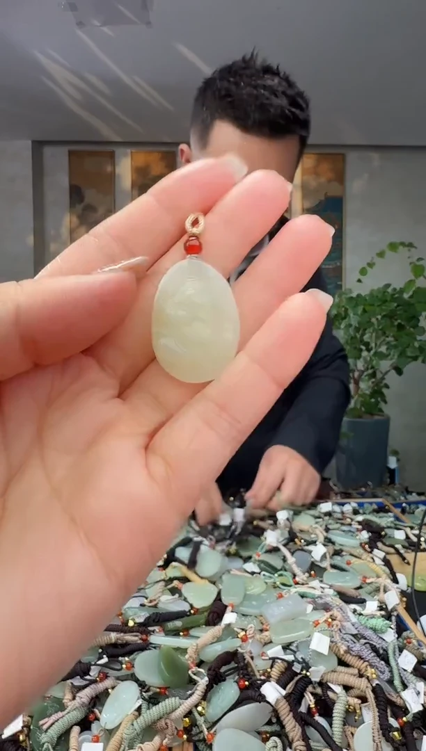 颈饰未镶嵌和田玉拍一发一多样性发货