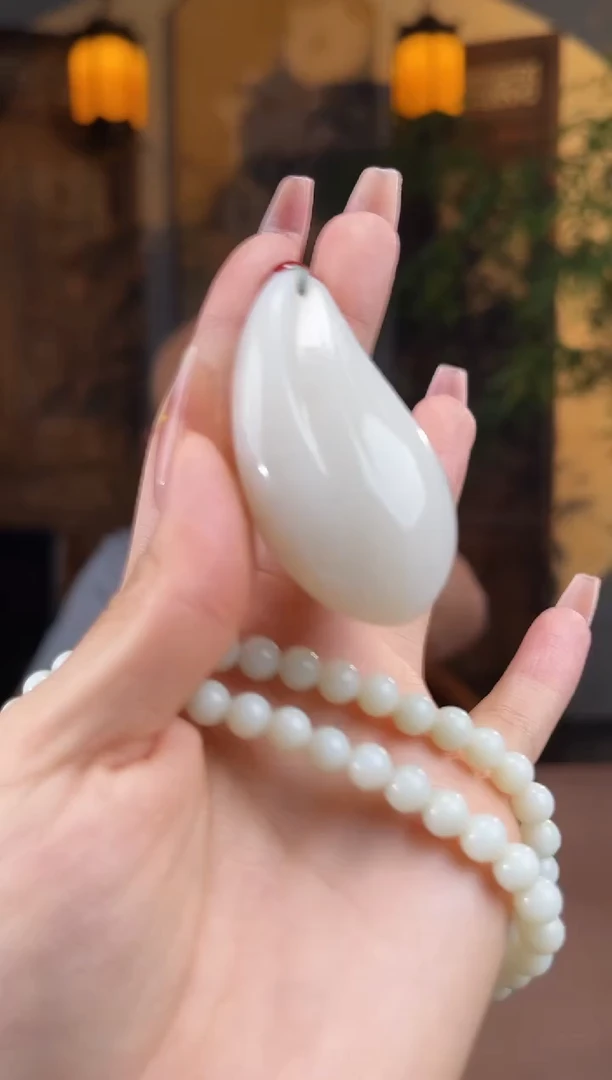 和田玉未镶嵌颈饰S437