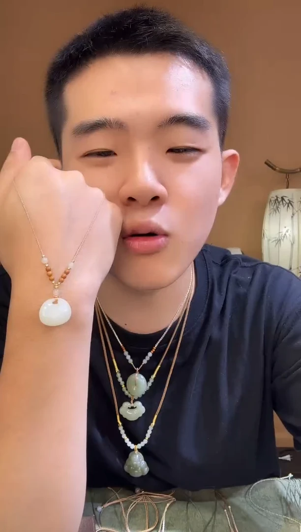 和田玉未镶嵌吊坠(赠链)天然和田玉白玉福袋吊坠多样性发一件