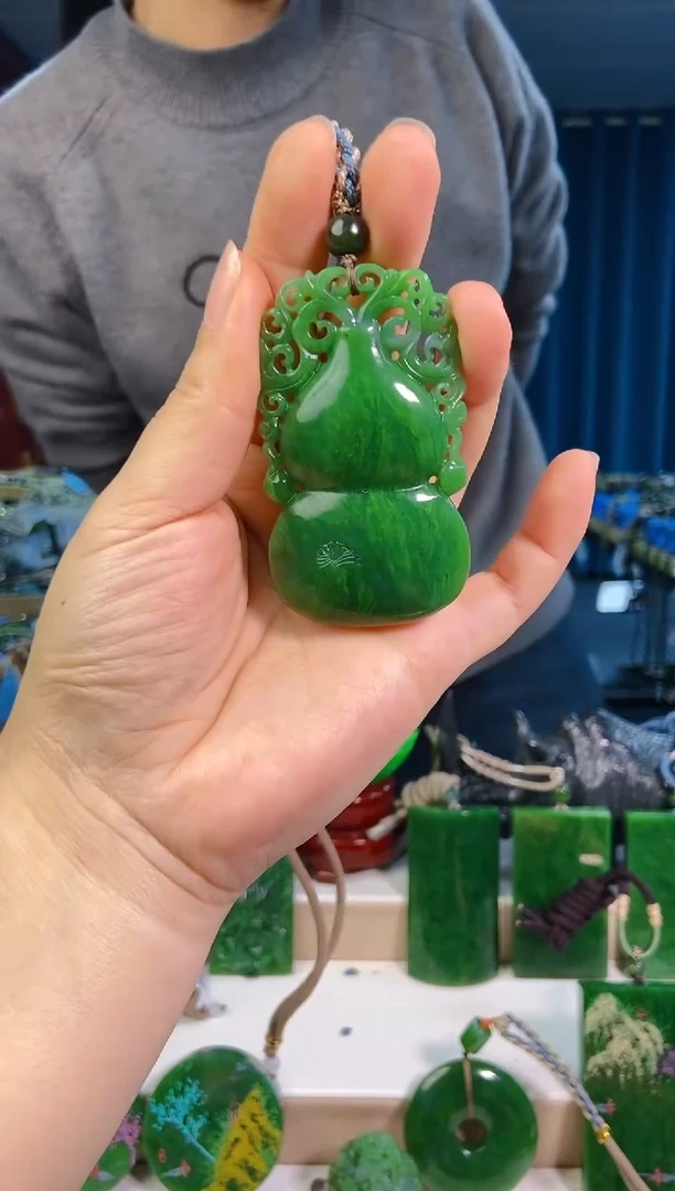 【闪购商品】和田玉挂件未镶嵌1